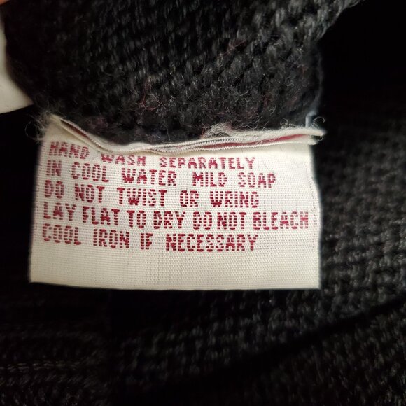 Vintage Ashley Hand Embroidered Floral Cardigan Sweater Vest Womens Size L Black - Picture 9 of 11